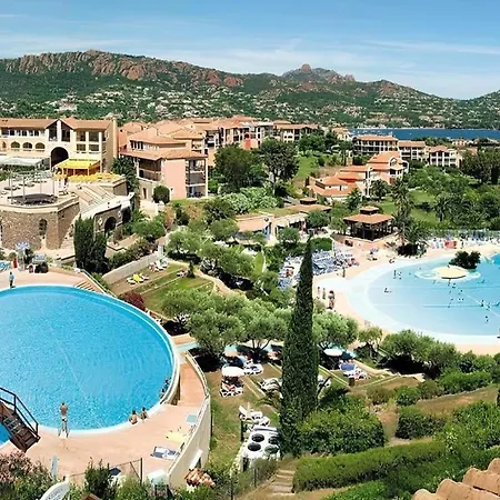 Renove, Super Equipe Avec Vue Magnifique * Saint-Raphaël