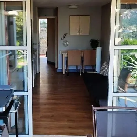 Renove, Super Equipe Avec Vue Magnifique * Saint-Raphaël