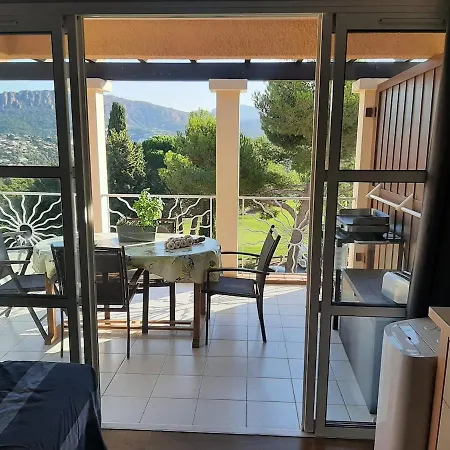 Renove, Super Equipe Avec Vue Magnifique Lägenhet Saint-Raphaël